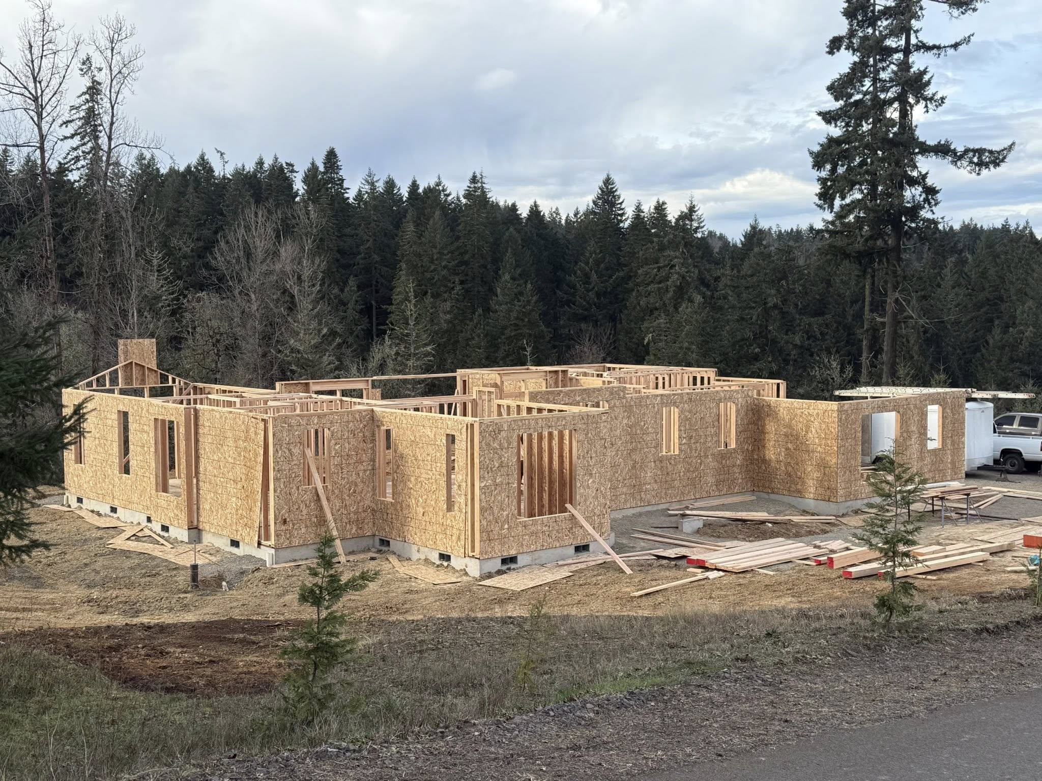 Custom composite deck built by Marty Mar Construction in Eugene, Oregon