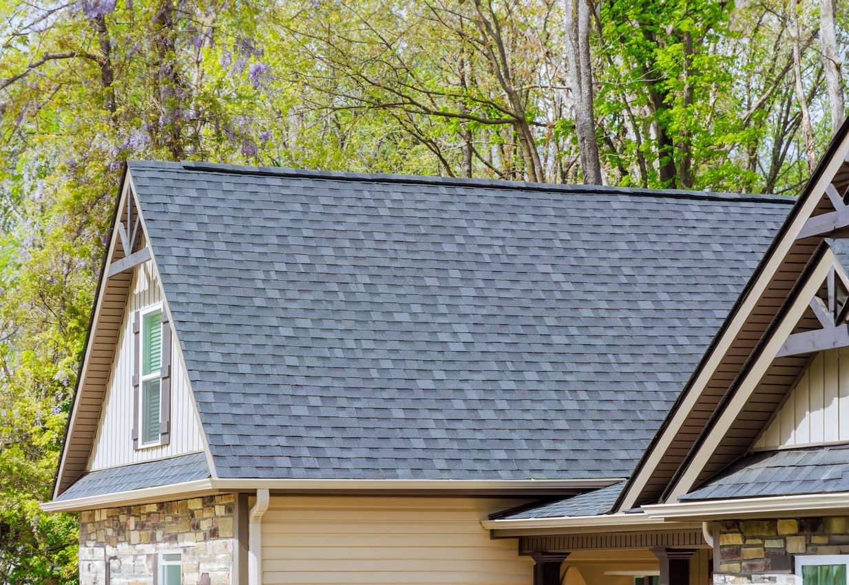 Completed architectural asphalt shingle roof installation in Kissimmee FL
